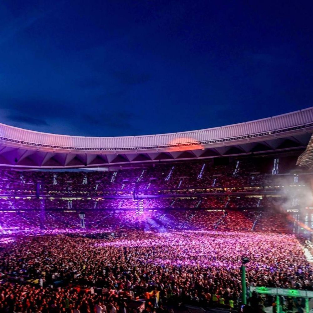 EuropaPress_6048254_miles_espectadores_concierto_duo_estopa_estadio_metropolitano_22_junio_2024